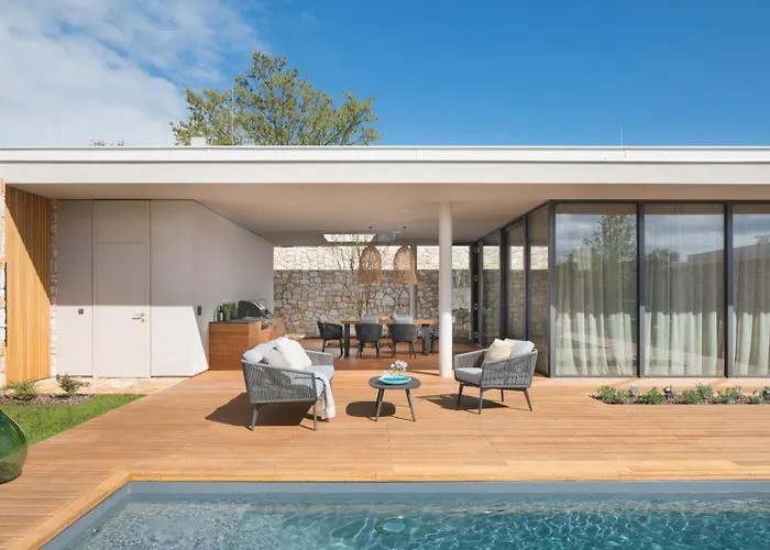 Villa Luxury Serenity Pula 3 With Heated Pool