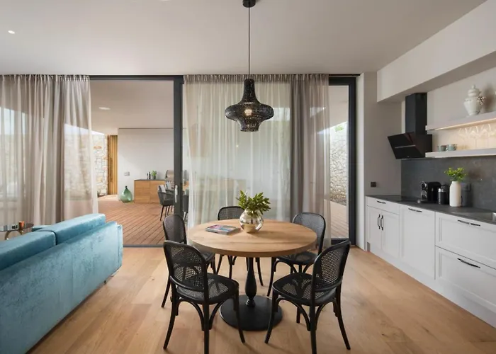 Luxury Serenity Pula 3 With Heated Pool