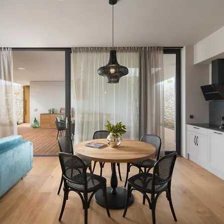Luxury Serenity Pula 3 With Heated Pool
