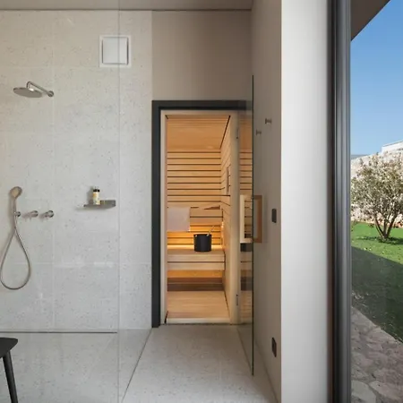 Villa Luxury Serenity Pula 3 With Heated Pool Gajana