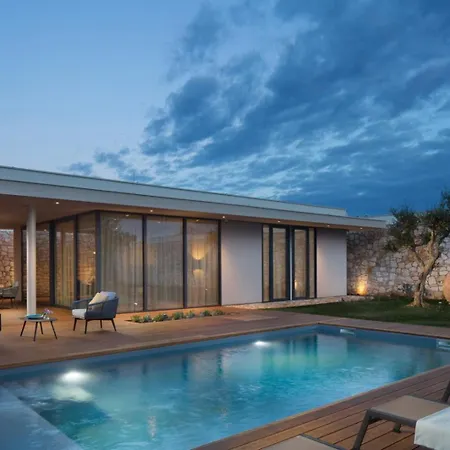Luxury Serenity Pula 3 With Heated Pool Gajana